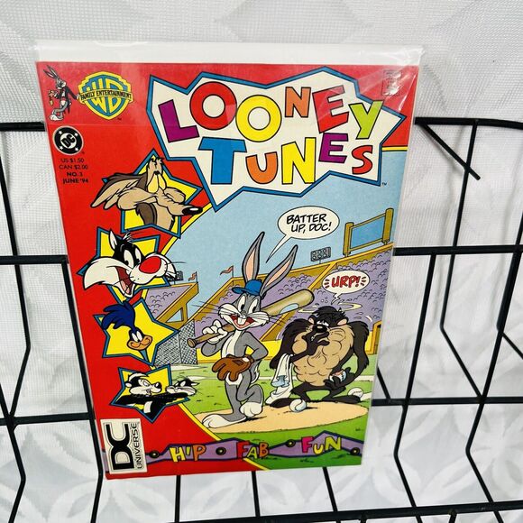 Looney Tunes #3 DC Universe UPC Variant (1994 DC Comics) Bugs Tax Pepe Lepew - Picture 1 of 5